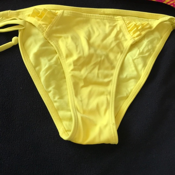 Bikini 👙 - Picture 2 of 8